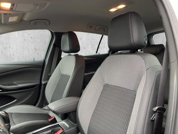 Opel Astra K ST Business Elegance 1,2 Navi+SHZ+RFK+LM