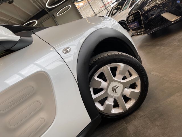 Citroën C4 Cactus W-OneTone *NAVI*SZHZ*AHK*TEMPOMAT*PDC*
