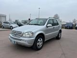 Mercedes-Benz Mercedes-benz ML 270 turbodiesel cat CDI - graue Mercedes-Benz ML 270