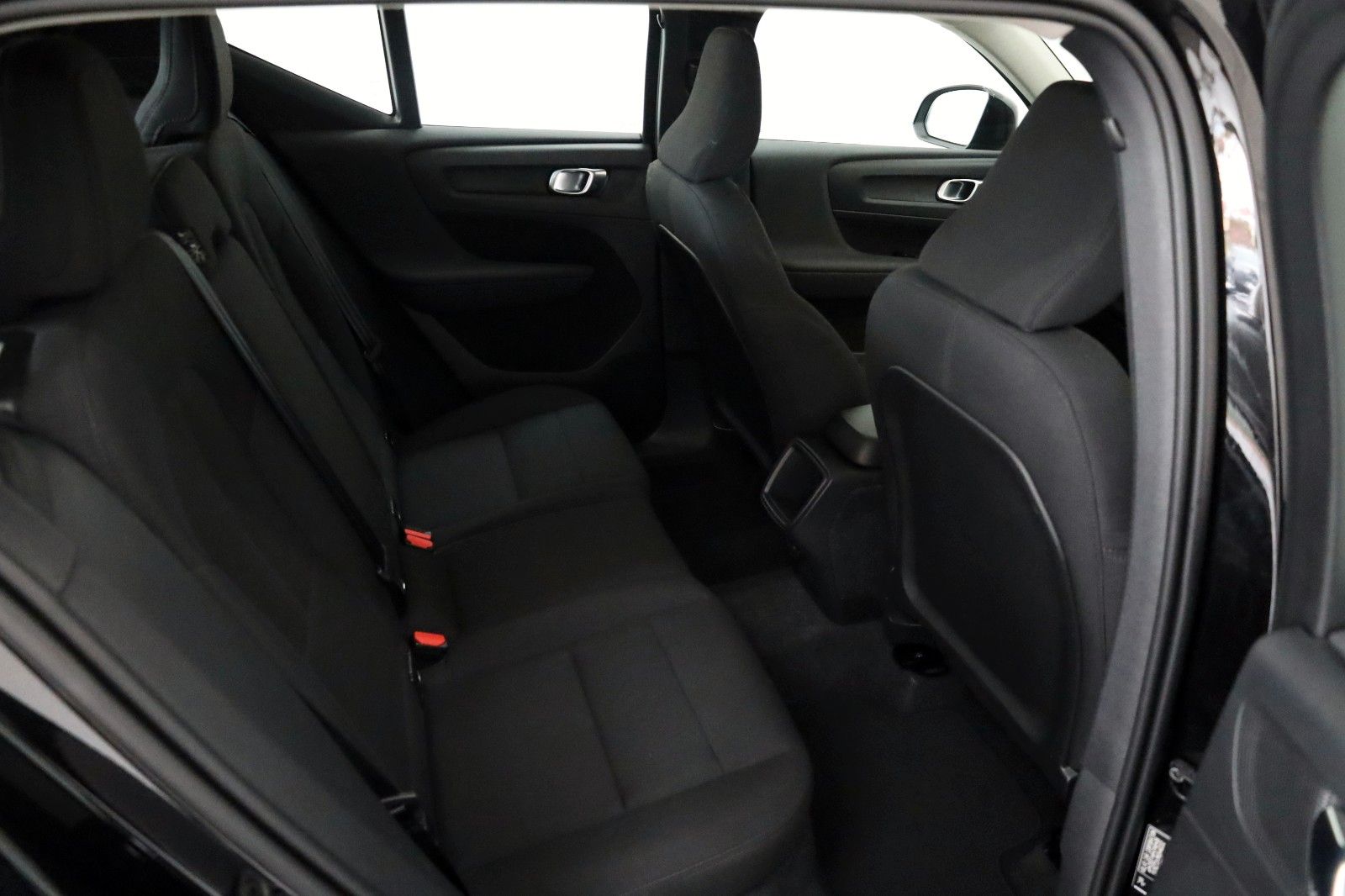 Fahrzeugabbildung Volvo XC40 Momentum Core Navi,LED,PDC,WLAN