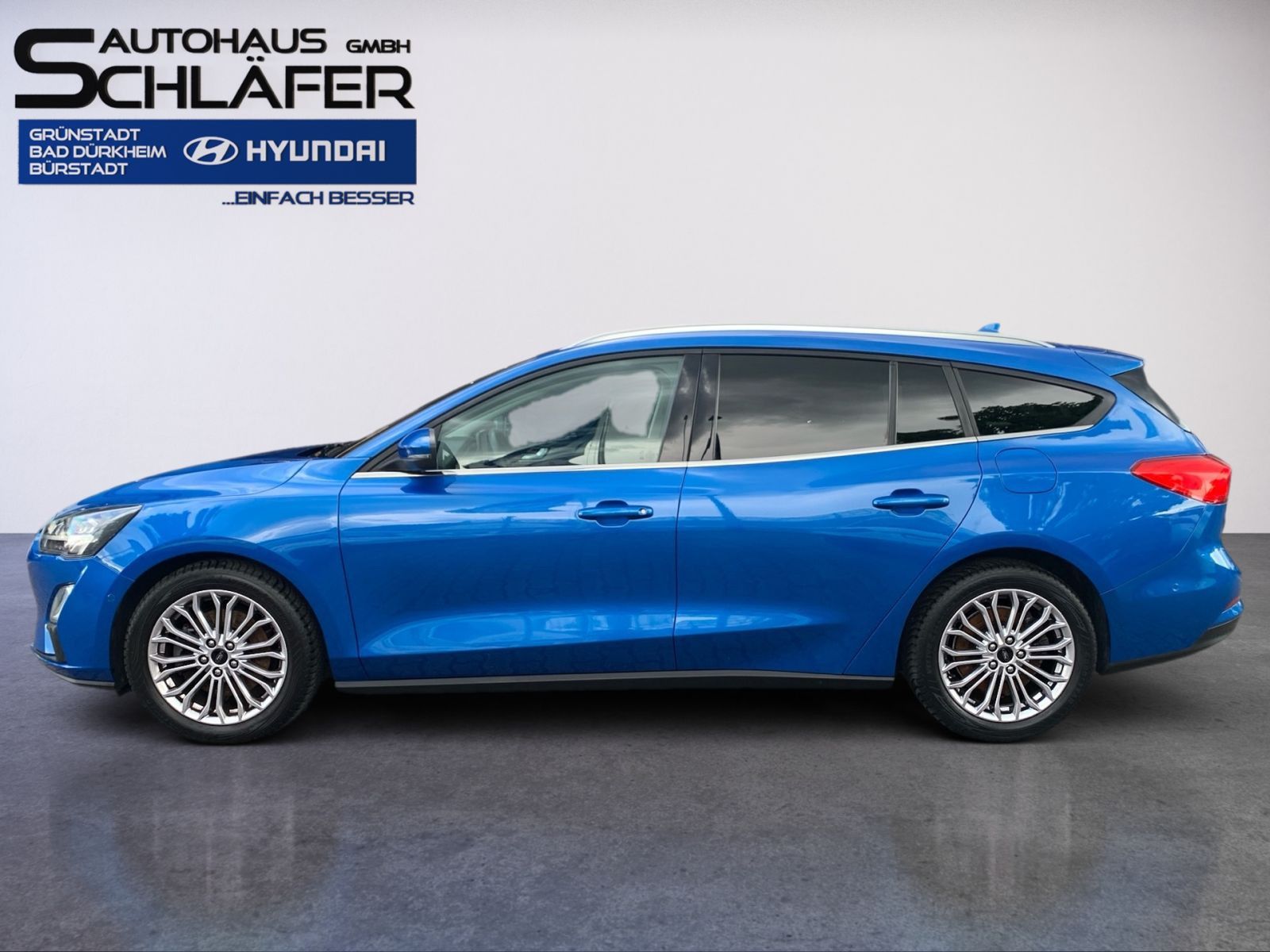 Fahrzeugabbildung Ford Focus Turnier 1.0 EcoBoost Hybrid Titanium X S/S