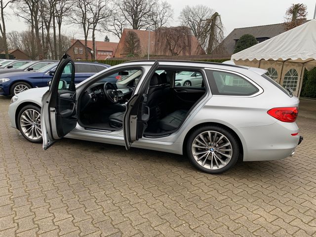 Fahrzeugabbildung BMW 530d Touring Adaptives LED+Navi+Leder+Kamera