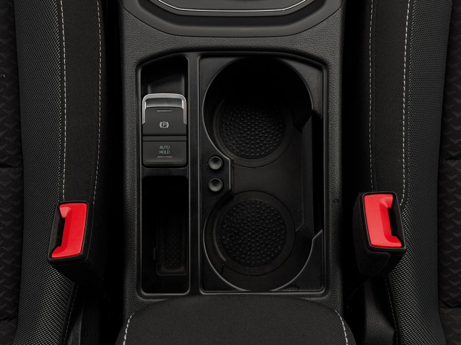 Fahrzeugabbildung Volkswagen Touran 1.5 TSI DSG Active Kamera ACC LED LHZ SHZ