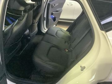 Kia EV6 84-kWh Earth