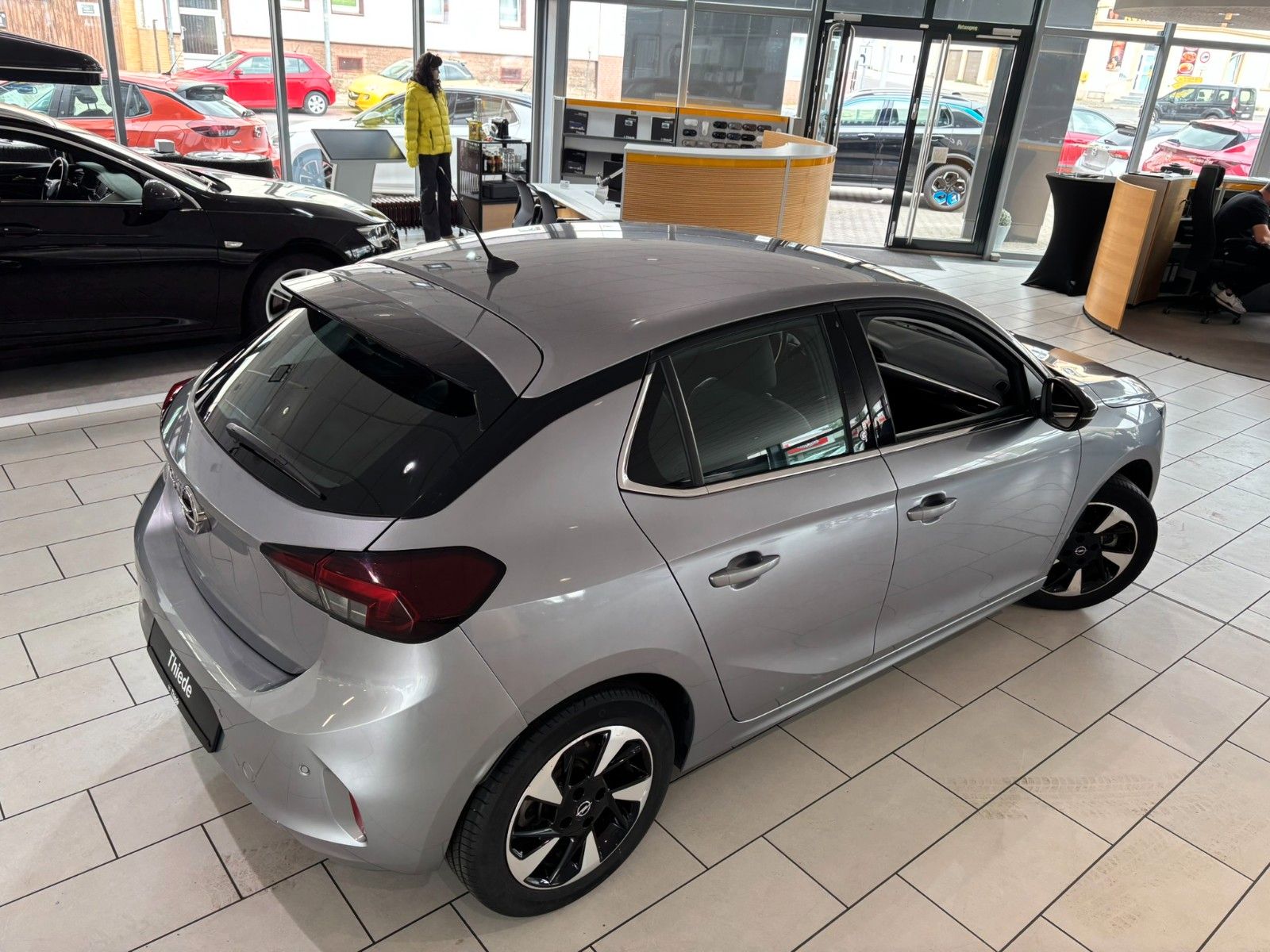 Fahrzeugabbildung Opel Corsa-e F ELEGANCE 3-PHASIG NAVI/LED/KAMERA/DAB+