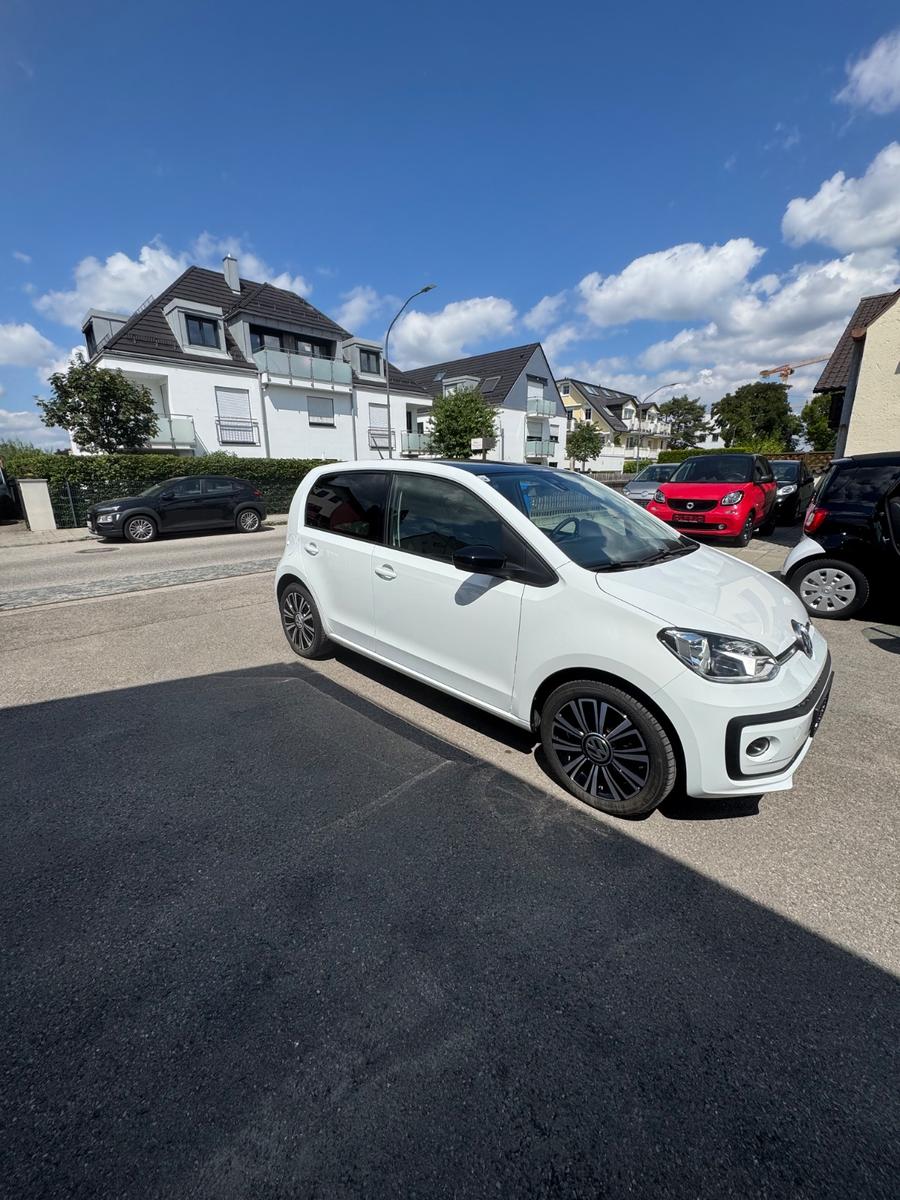 Volkswagen up! high up!  Automatik 3600km !! WIE NEU !!!