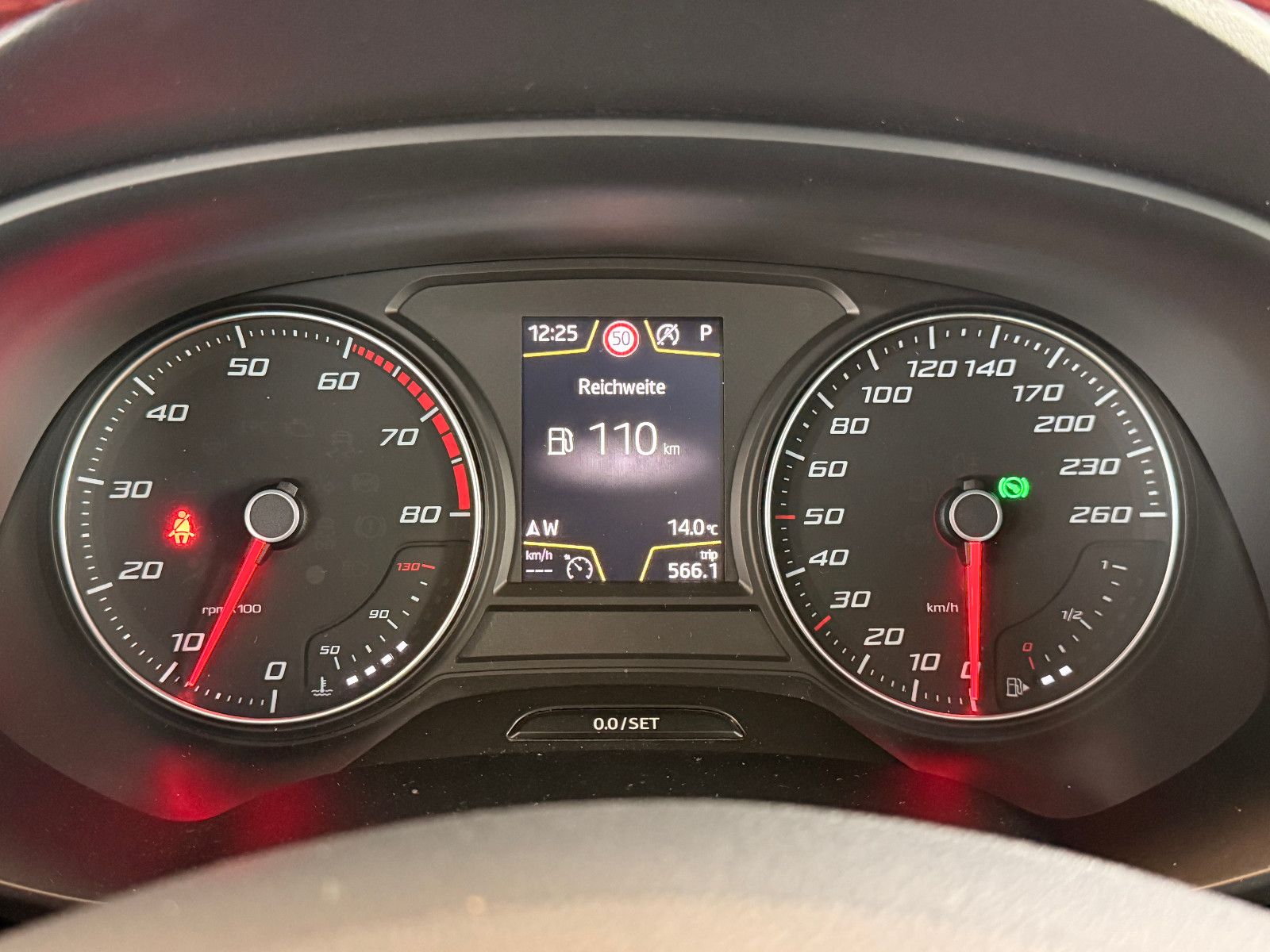 Fahrzeugabbildung SEAT Leon ST FR//ACC/LED/PANORAMA/APPLE-CAR/KAMERA