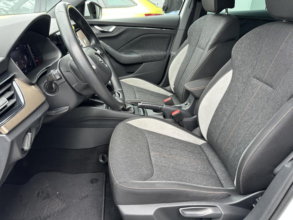 Skoda Scala 2023 г. Серый, пробег 46750 км