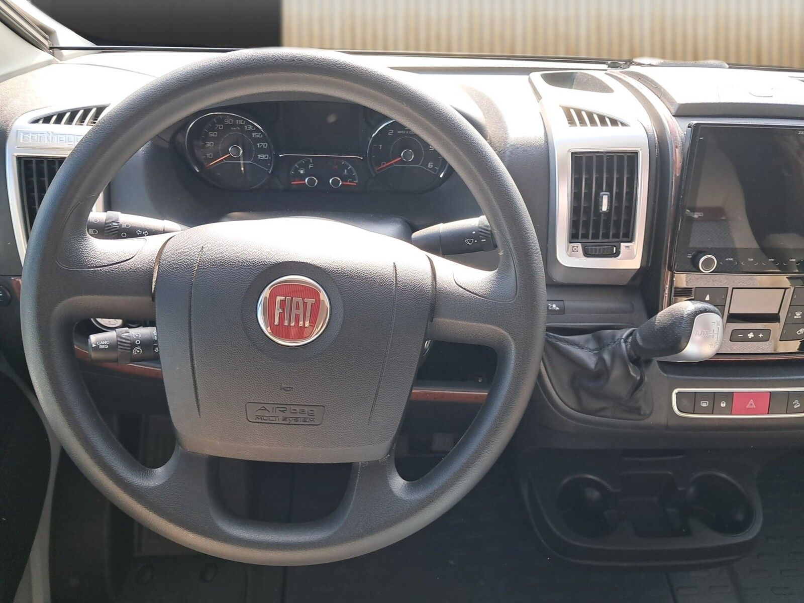 Fahrzeugabbildung Carthago chic c-line T 4.9 LE Luftfederung,SAT,TV