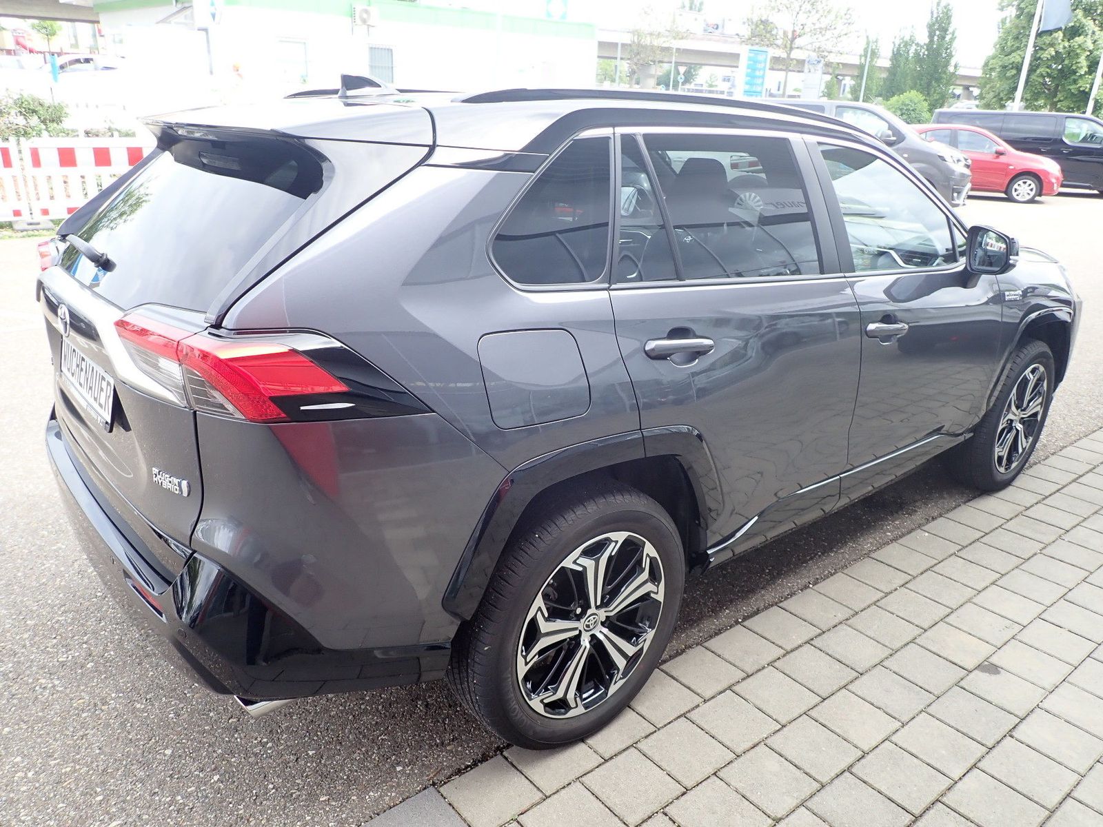 Fahrzeugabbildung Toyota RAV 4 Plug-in Hybrid 4x4