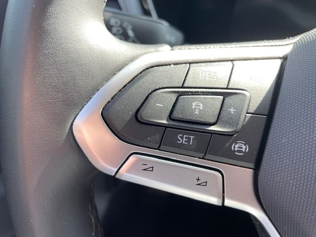 T-Cross 1.0 TSI Active NAVI AHK  ACC Apple CarPl