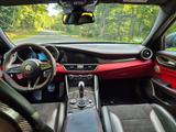 Alfa Romeo Giulia Quadrifoglio mit Sparco und Carbonkeramik - Alfa Romeo Giulia quadrifoglio mit Benzin-Antrieb