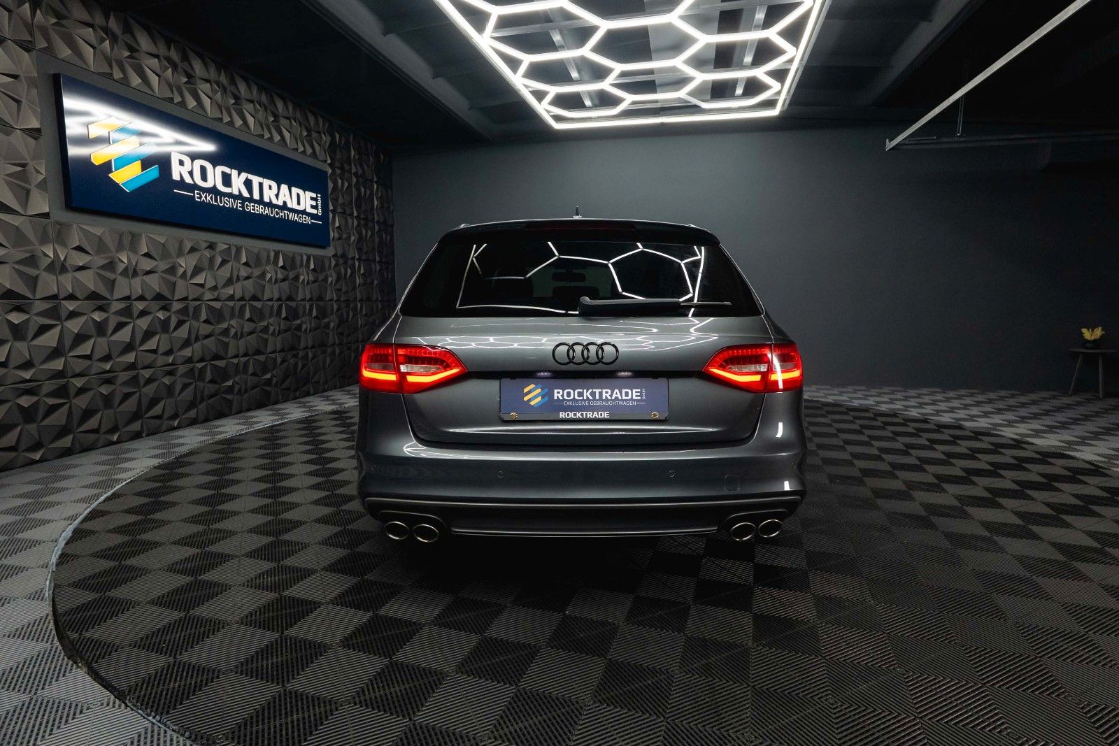 Fahrzeugabbildung Audi S4 Avant 3.0 TFSI quattro | Top Zustand | LED