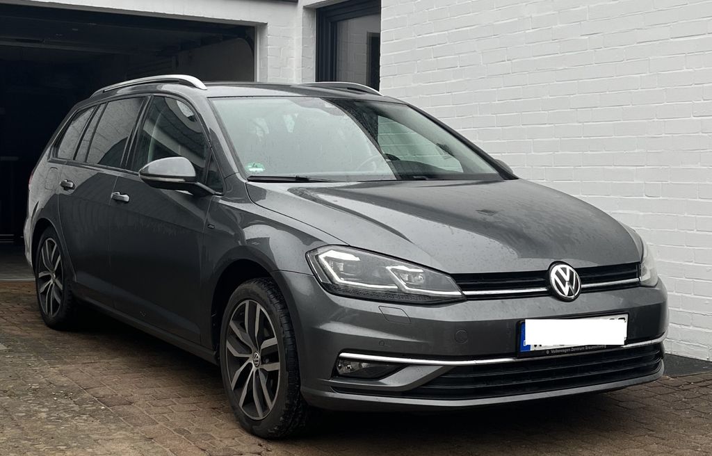 Image of Volkswagen Golf