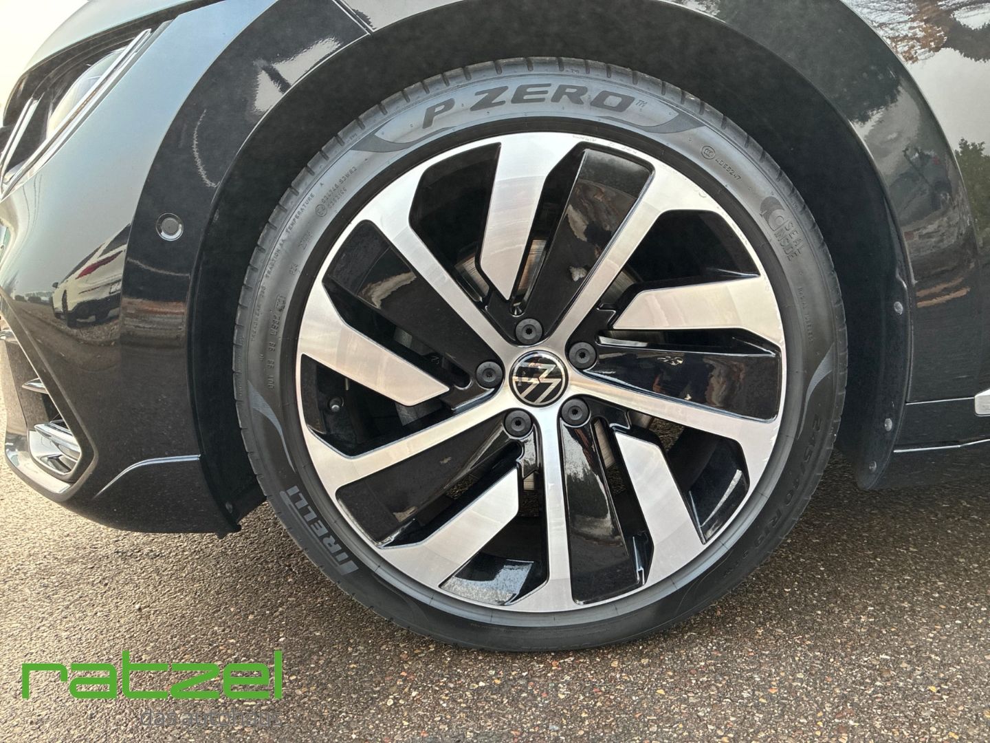 Fahrzeugabbildung Volkswagen Arteon Shooting Brake 2.0 TDI R-Line HUD Panodac