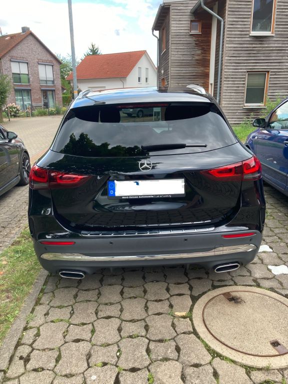 Image of Mercedes-Benz GLA 250