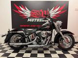 Harley-Davidson FLSTC Heritage Classic *Vergaser, Vivid Black* - HARLEY-DAVIDSON 2000