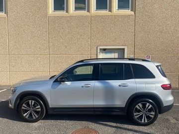 Mercedes GLB 200 - 4
