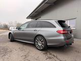 Mercedes-Benz Mercedes-AMG E 63 S 4MATIC+ T-Modell  - Mercedes-Benz E 63 AMG mit Benzin-Antrieb: Alcantara, mit Navigationssystem