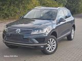 Volkswagen VW TOUAREG V6 3.0 LITER ZU VERKAUFEN - Volkswagen Touareg: Limousine