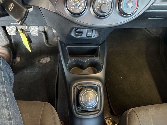 Toyota Yaris Basis