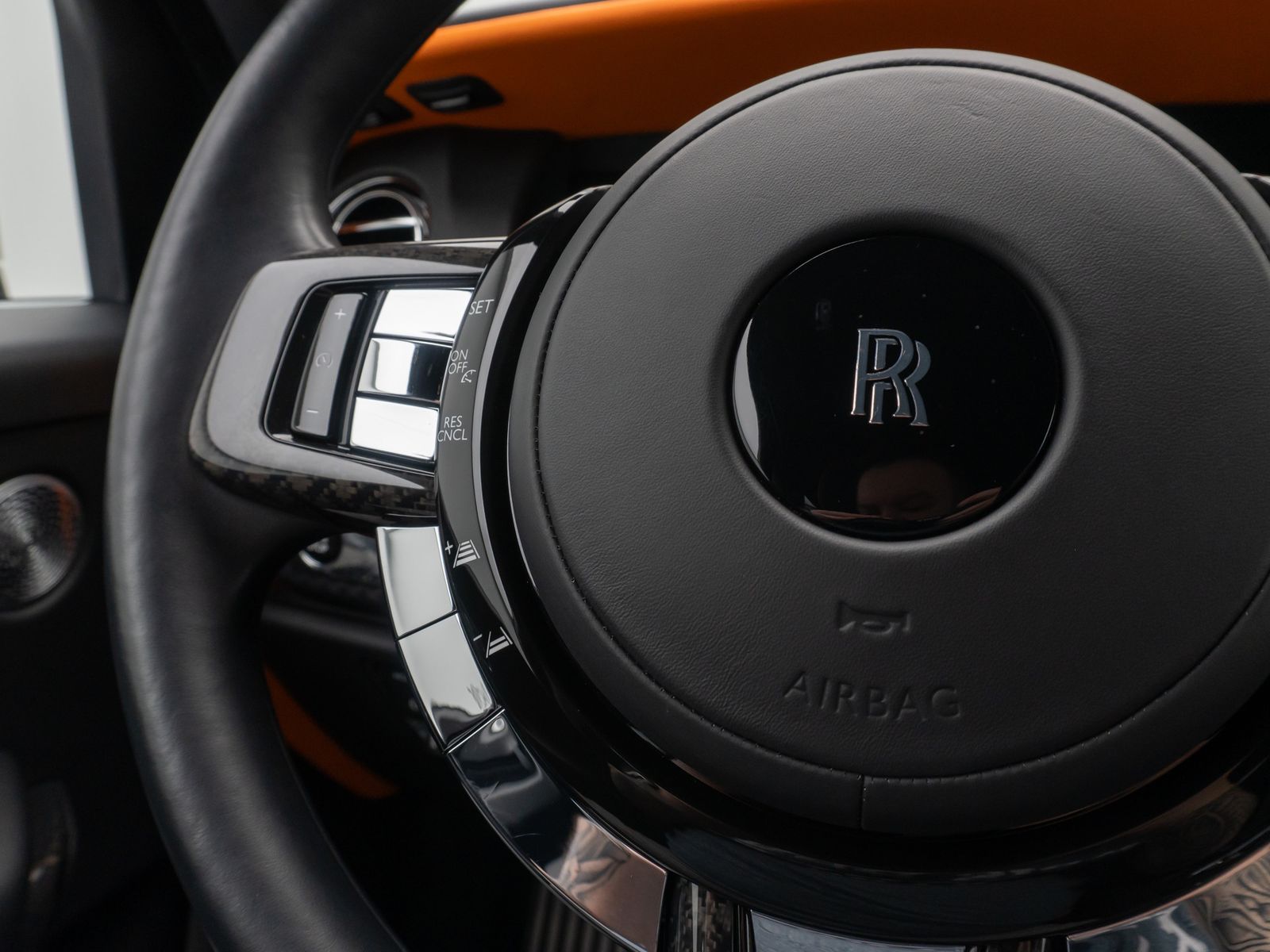 Fahrzeugabbildung Rolls-Royce Cullinan Black Badge Night Vision Novitec VOLL