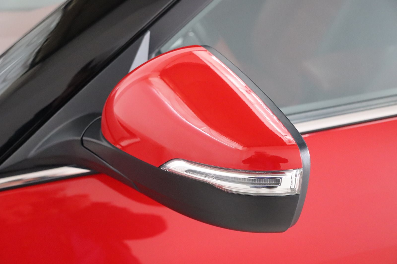 Fahrzeugabbildung Andere Ssangyong Tivoli * Leder * Navi * SHZ* e-XGi 160
