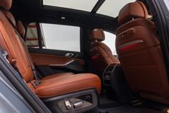 BMW X7 – 30 / 36
