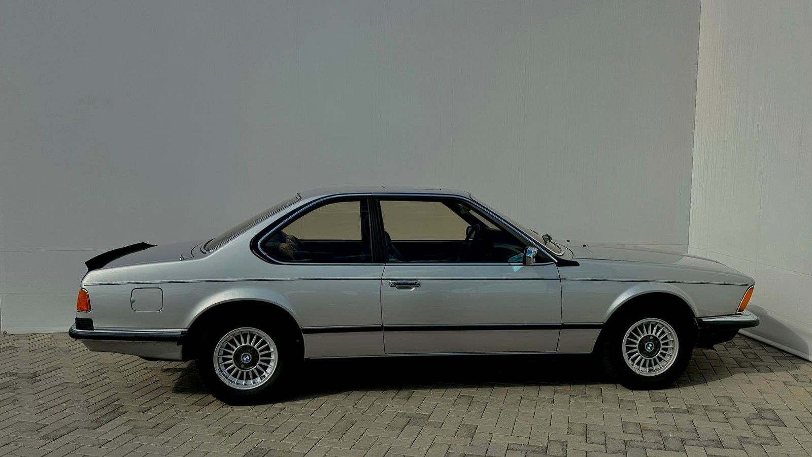 Fahrzeugabbildung BMW 628 CSI Coupé ,E24, Schiebedach el.,Garagenwagen