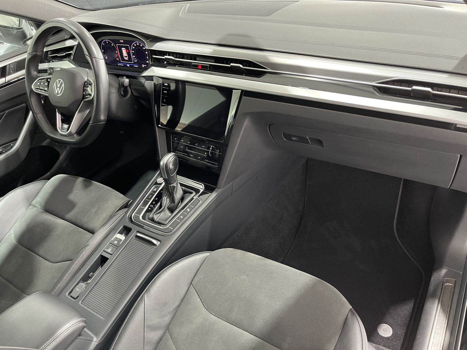 Fahrzeugabbildung Volkswagen Arteon Shooting Brake 2.0 TDI*R-Line*IQ.LIGHT*
