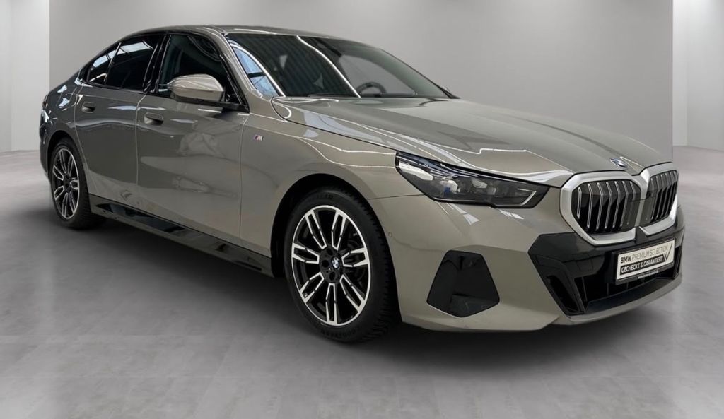 Image of BMW 520