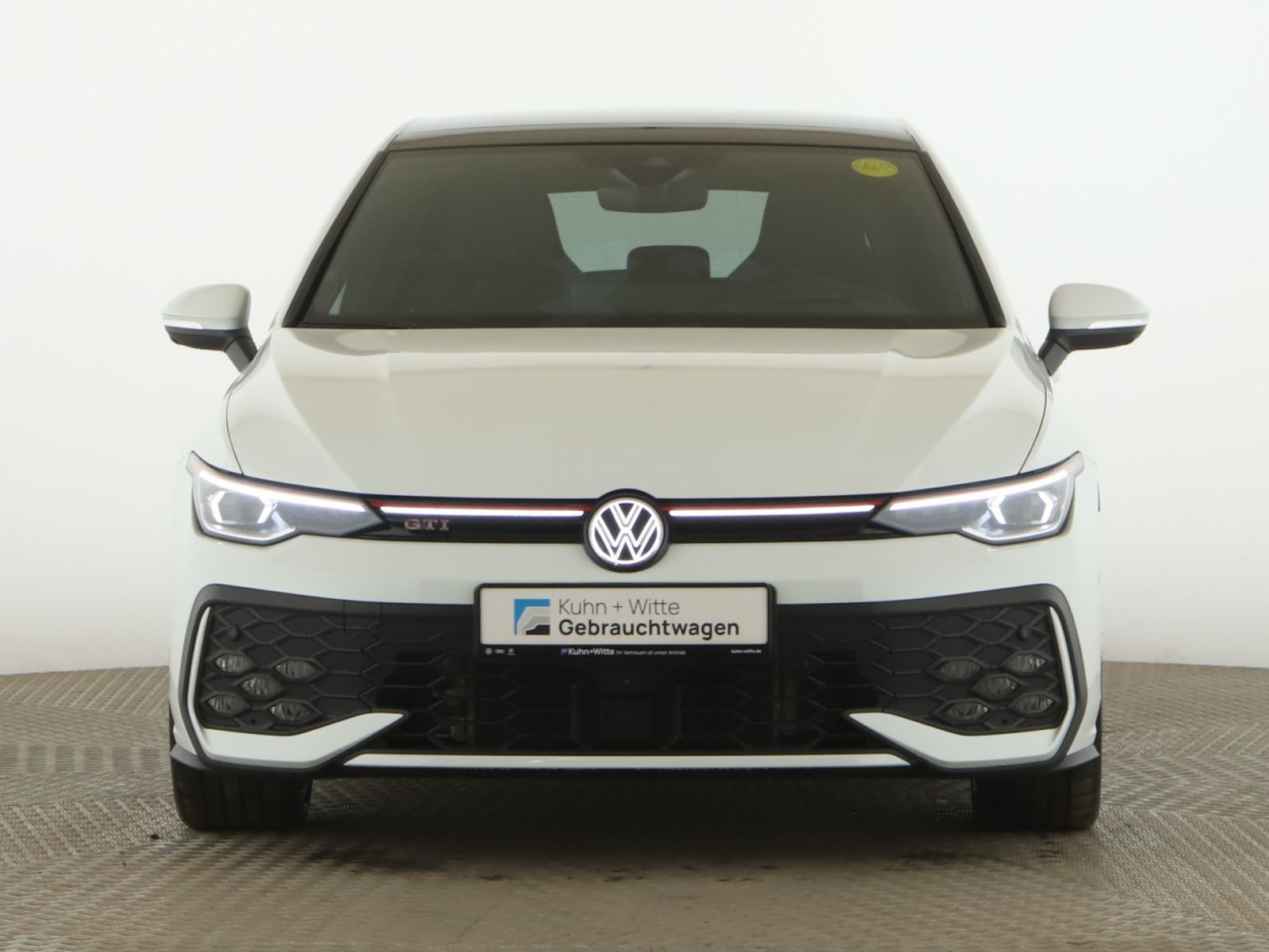 Volkswagen Golf VIII 2.0 TSI GTI Pano AHK Matrix RFK H-K Na foto 2