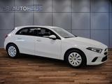 Mercedes-Benz A 180 MBUX Advanced-Paket LED - Mercedes-Benz A-Class: Advanced