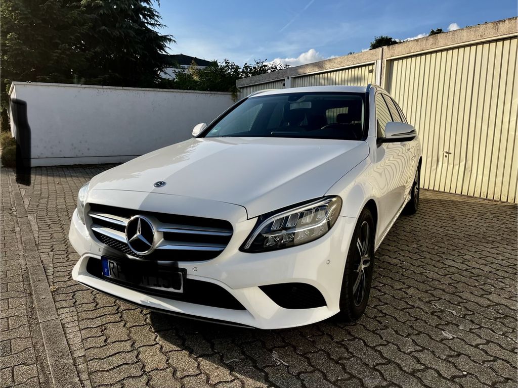 Image of Mercedes-Benz C 220