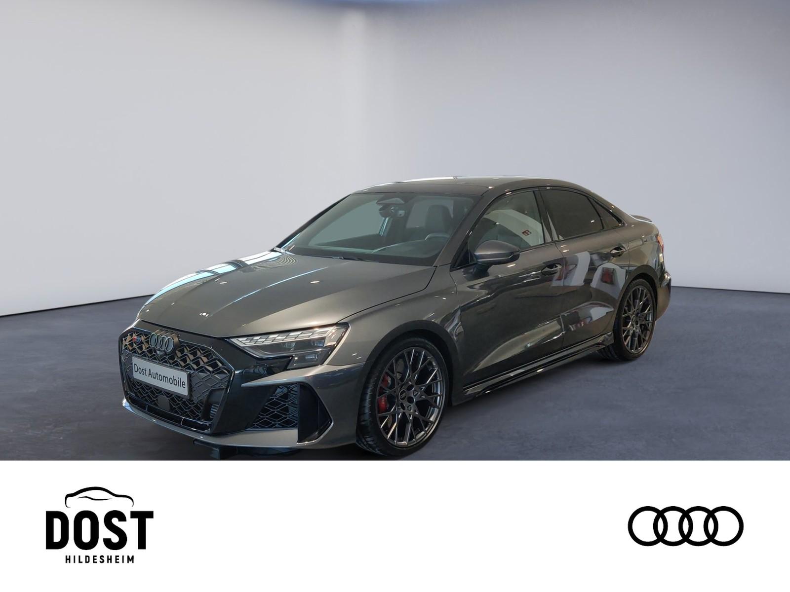 Audi RS 3 Limousine S tronic PANO+NAVI+LEDER+ABGAS
