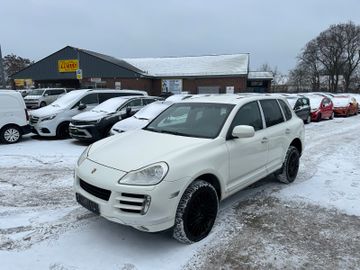 Porsche Cayenne - 1