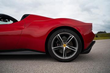 2023 Ferrari 296 GTS — миниатюра 12