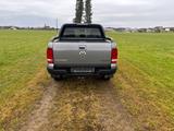 Volkswagen Amarok - Volkswagen Amarok: Allradantrieb