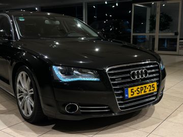 Audi A8 - 4