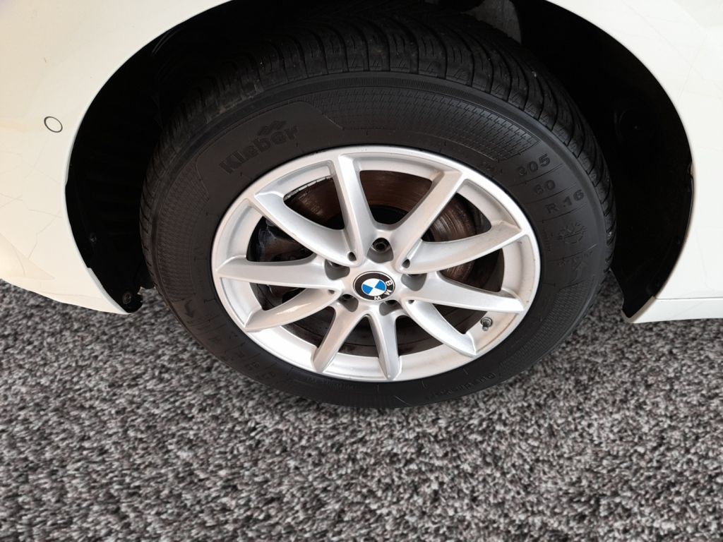 Fahrzeugabbildung BMW 216d Gran Tourer Advantage