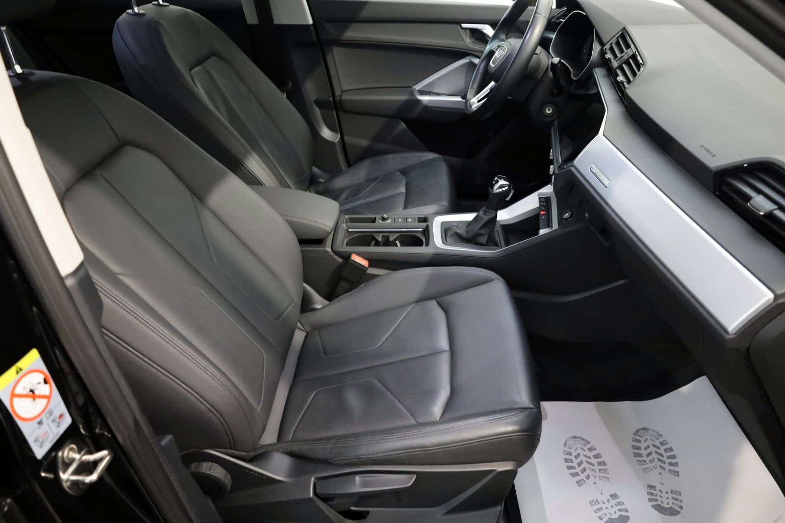 Fahrzeugabbildung Audi Q3 Sportback 45 TFSI e,Leder,Navi,LED,SH,Kamera