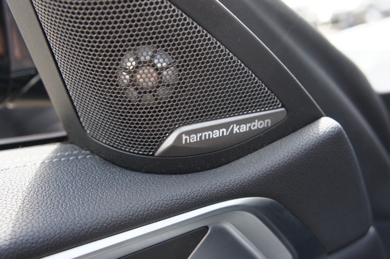 BMW 420i Cabrio M Sport LIVE LEDER SHADOW 19Z H&K foto 14