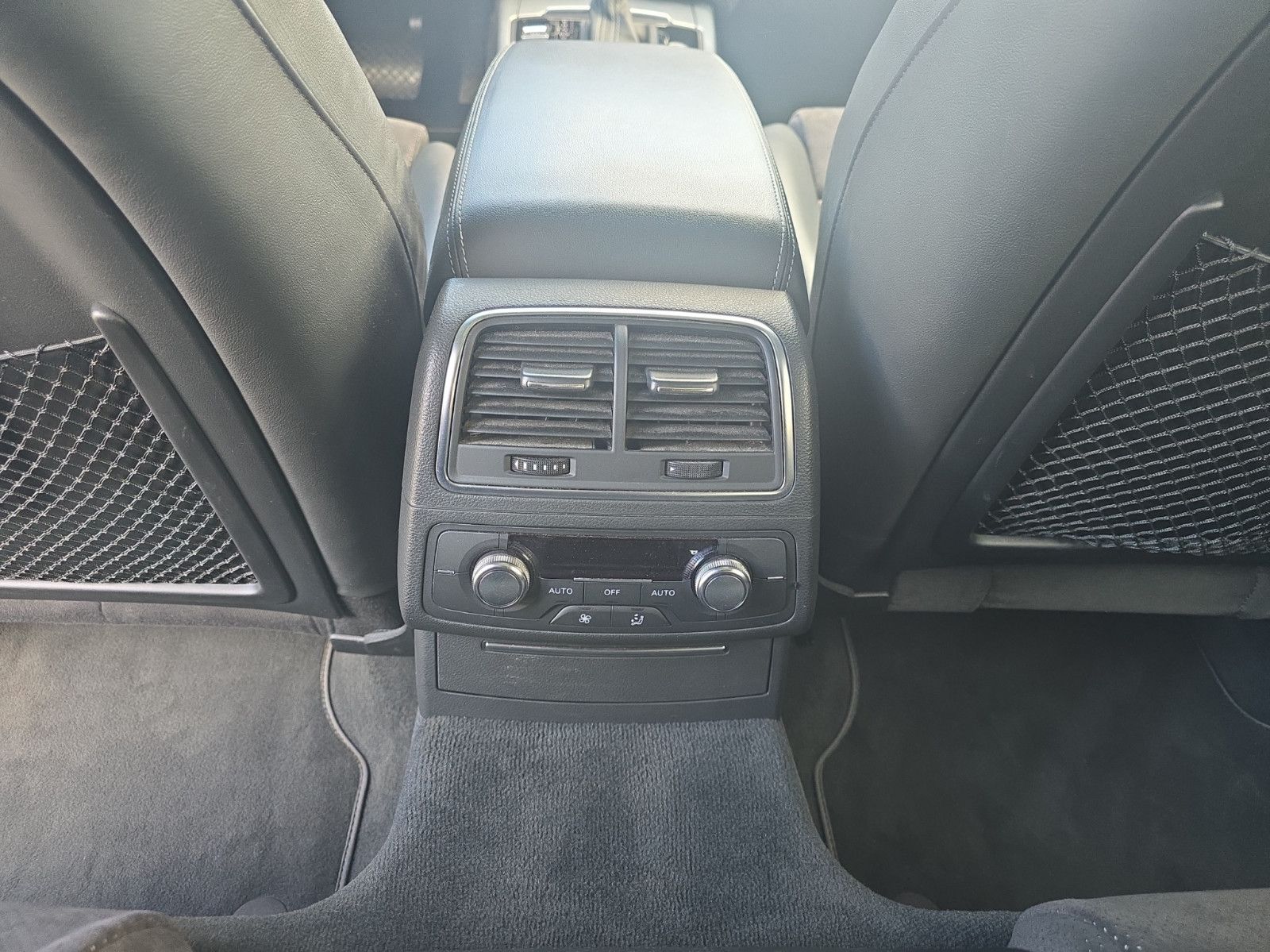 Fahrzeugabbildung Audi A6 Avant 3.0 TDI quattro 3x S-Line Voll