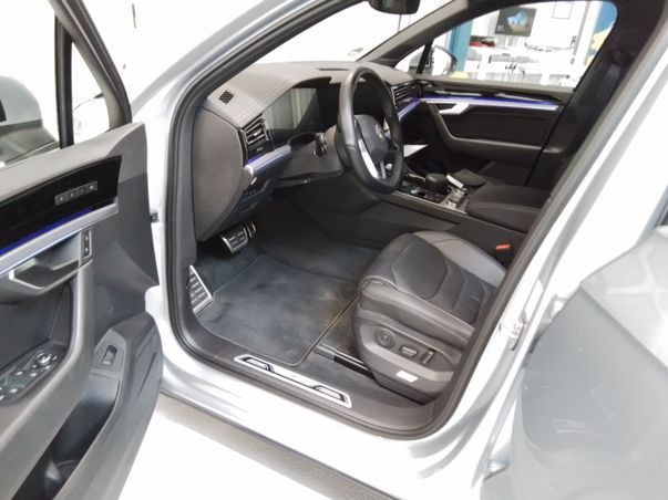 Touareg 3.0 TDI R-LINE IQ.LIGHT+LUFT+AHK+KAMERA+