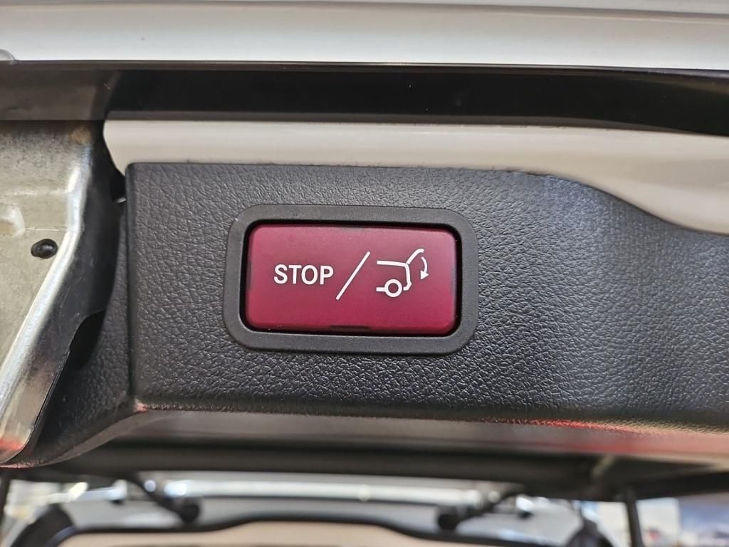 Fahrzeugabbildung Mercedes-Benz V 300 EAV/L 4x4 AMG DISTRONIC Standhzg. 2,5t AHK