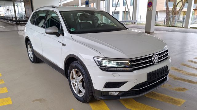 Volkswagen Tiguan Allspace Highline4X4*StandHZG*Ledermemori