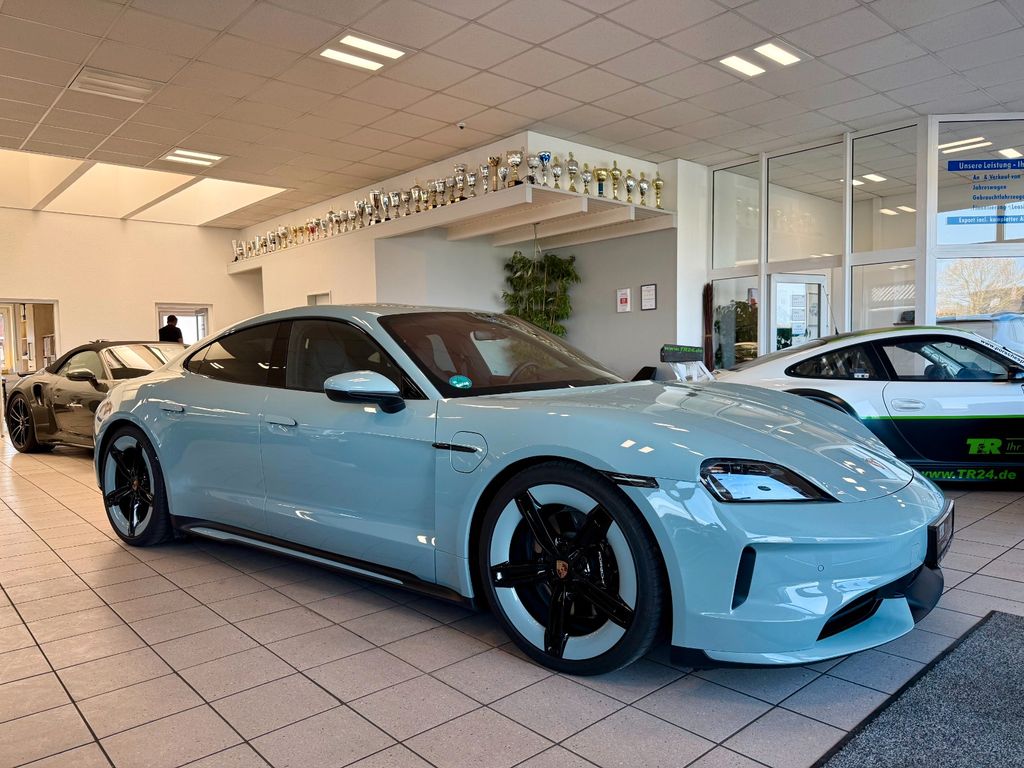 Image of Porsche Taycan