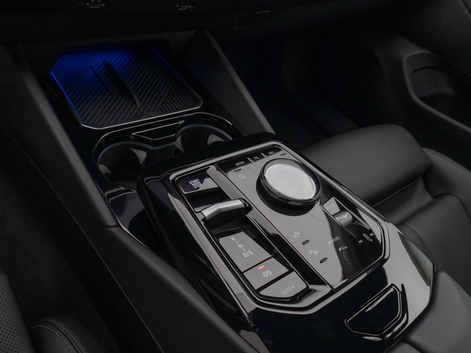 Fahrzeugabbildung BMW 520d Kamera DAB DrivingAssist Sport LED 18Zoll