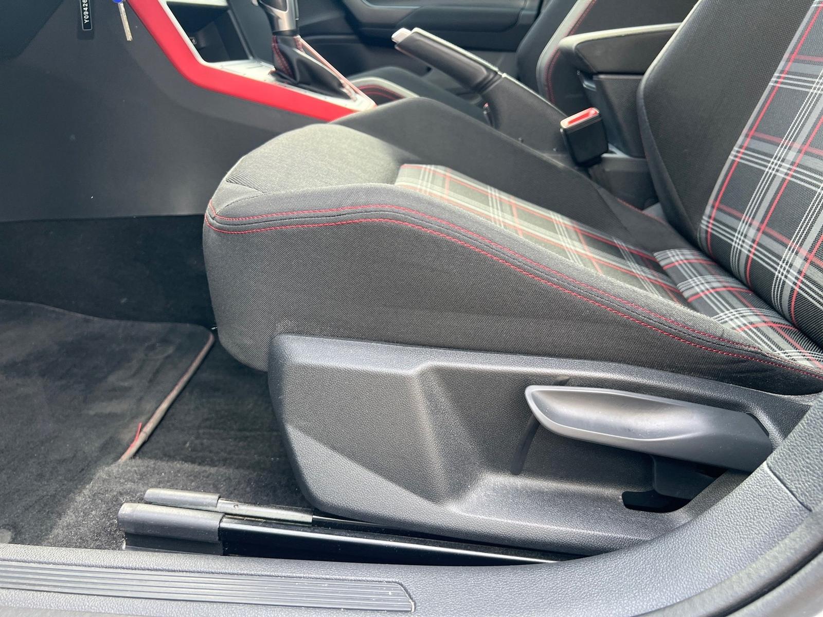 Volkswagen Polo GTI * PDC * LED * NAVI *SHZ * GRA * KLIMA *, миниатюра 8