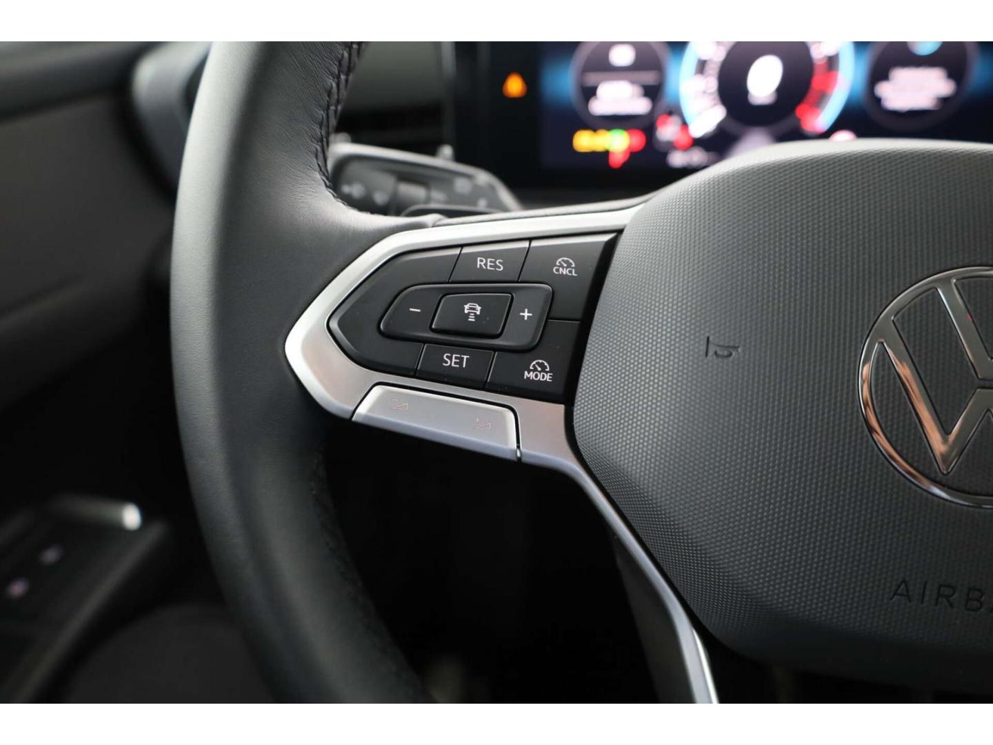 Volkswagen T-Roc 1.5 eTSI Life DSG NAV/LED/ACC/Kamera, миниатюра 14